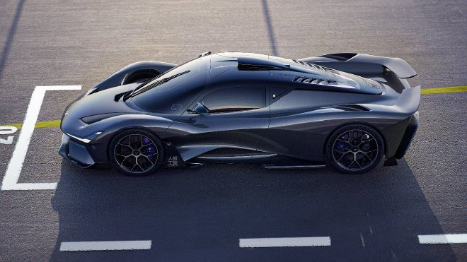 2024广州车展：极越AI智驾超跑ROBO X全球首发