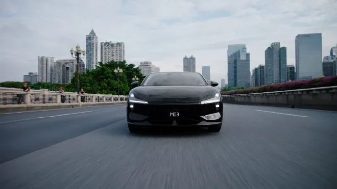 Mona M03交付持续上涨