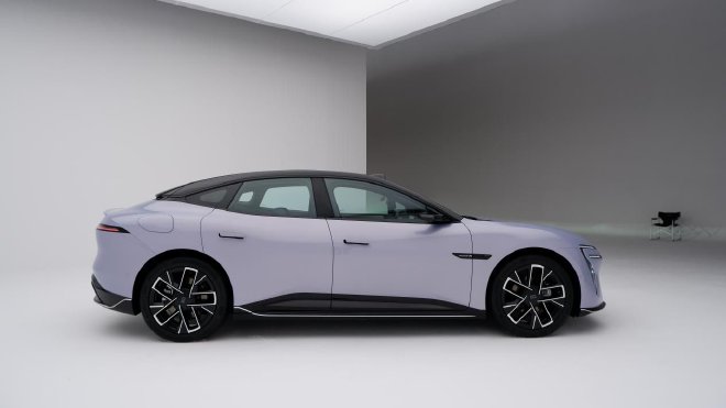 年轻用户的不二之选 阿维塔06静态实拍