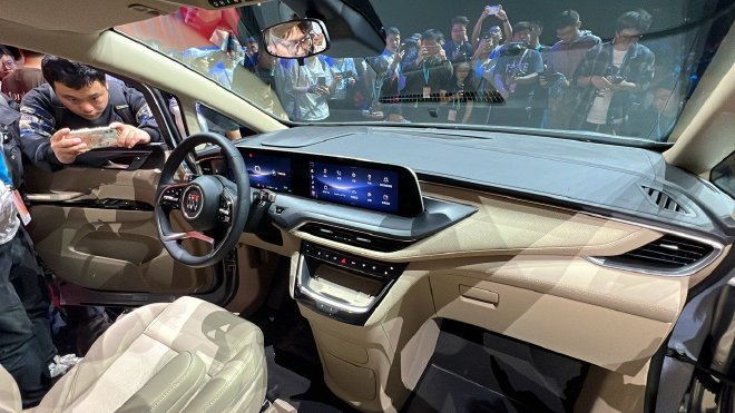 2025上海车展：别克GL8陆尚正式上市