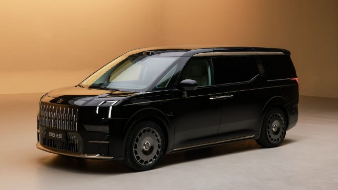 极氪009光辉典藏版