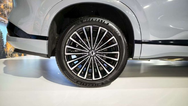 越级舒适座舱 东风风神L8预售12.99万元起