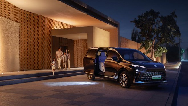 售价33.99-39.99万元 新GL8陆尊焕新上市