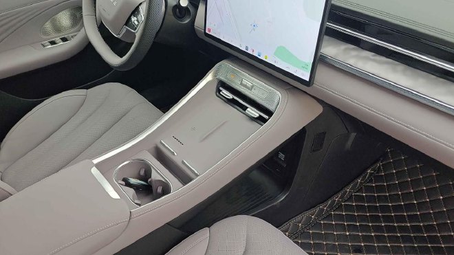 限时8.58万起售 荣威M7 DMH正式上市