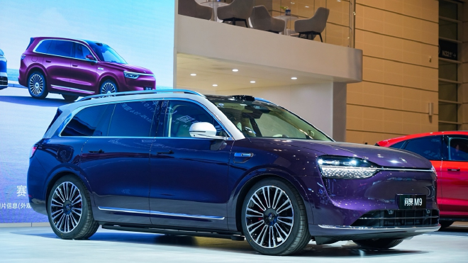 2025天津车展：问界全系车型亮相天津车展