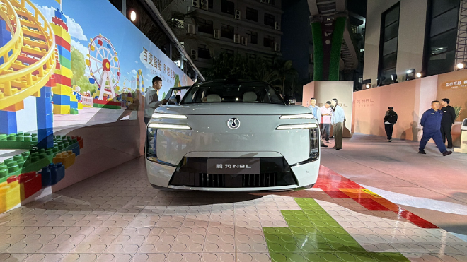 腾势N8L正式上市 售价为29.98-32.98万元