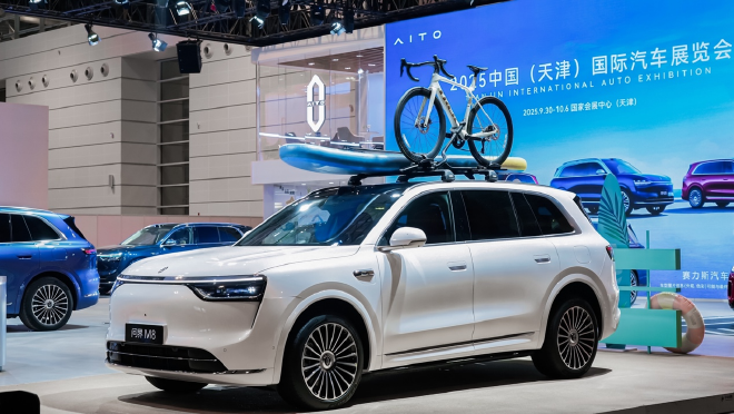 2025天津车展：问界全系车型亮相天津车展