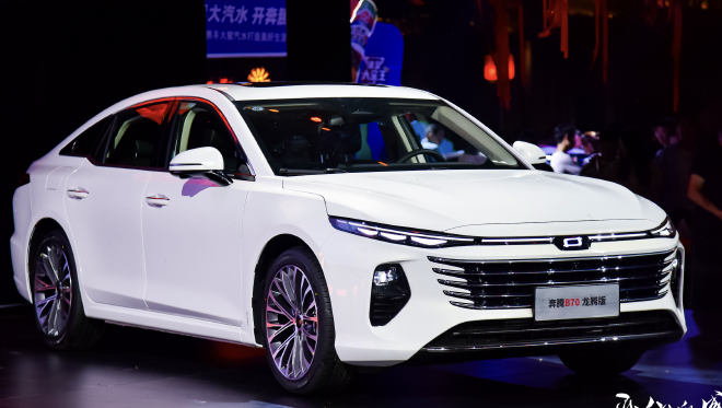 11.59万元起售，新增多项配置 一汽奔腾B70龙腾版正式上市