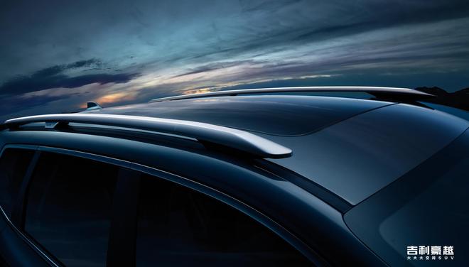 吉利豪越实车图曝光 轴距达2815mm