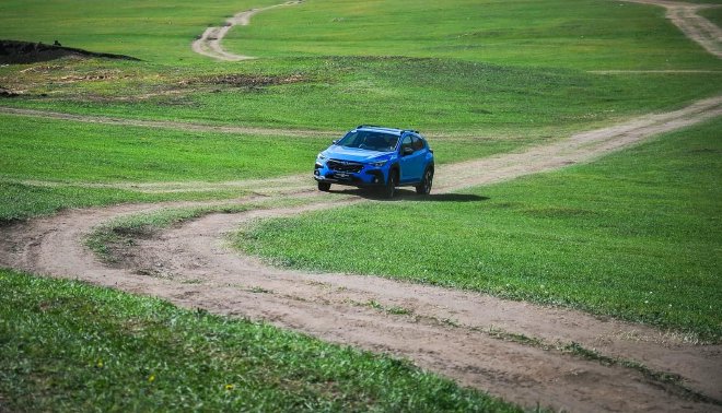 Compact and easy to open Upgrade the three-eyed EyeSight test drive Subaru CROSSTREK Asahi Leopard