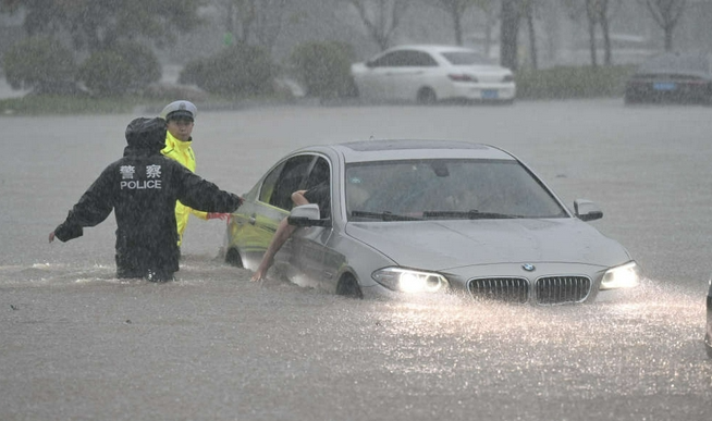 暴雨漫灌，车辆泡水后车险理赔吗？