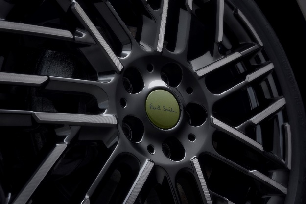 MINI PAUL SMITH新设计师款全球首秀 英伦风满满