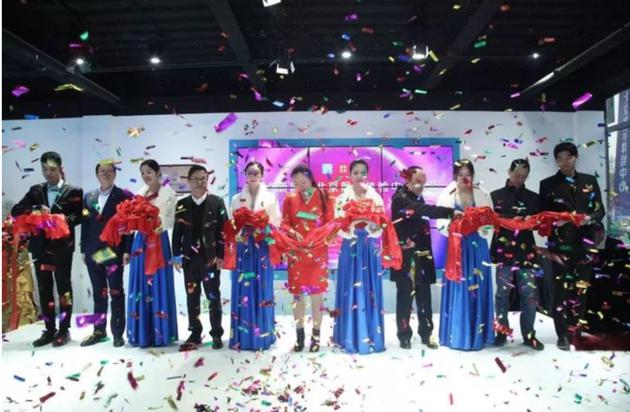 搭建三方沟通平台 红点新能源北京展厅率先发力