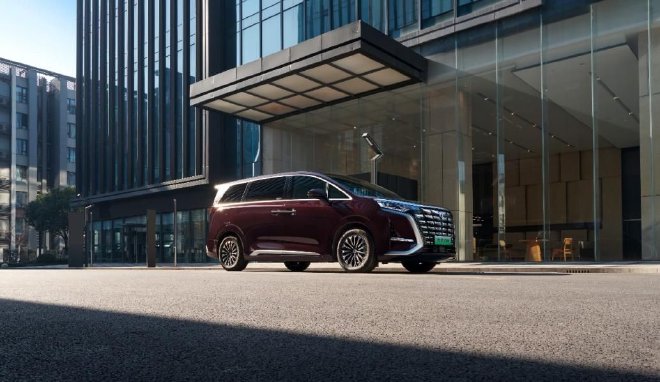 售价33.98-46.98万元 2024款腾势D9正式上市