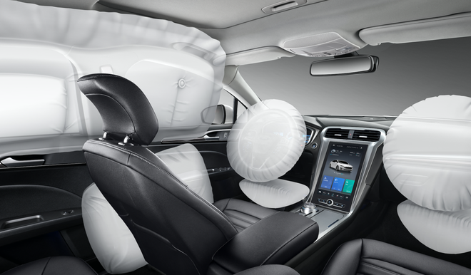 福特蒙迪欧2020款全系标配8安全气囊/气帘