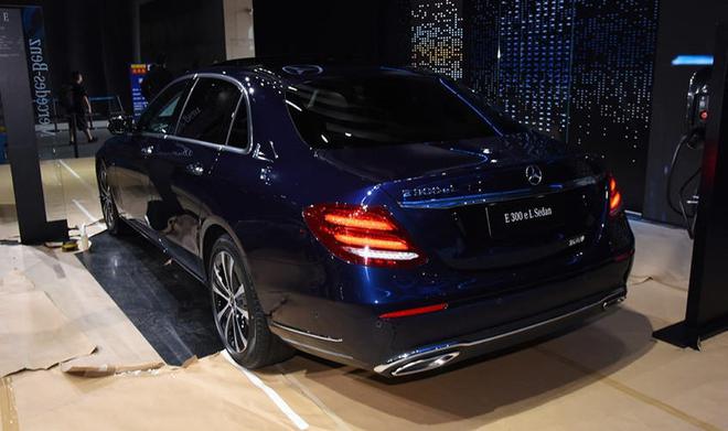 新款E级插混版明年上市 对标5系插混版