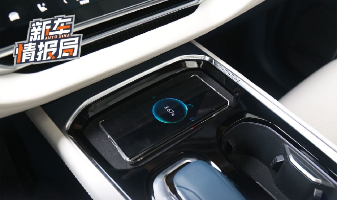 刷新品牌价值天花板，抢先试驾极氪009