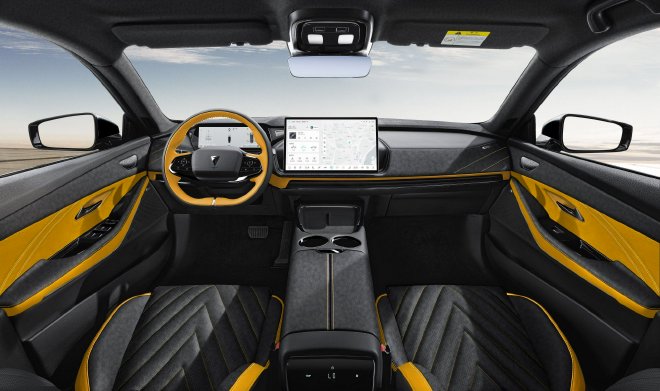 深蓝2025款SL03焕新上市 售价11.99-14.69万元