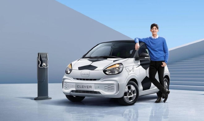 上汽荣威1月销量42140辆 燃油与新能源实现双增长