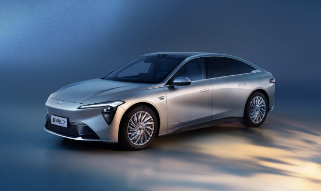 至境L7，定义增程2.0时代