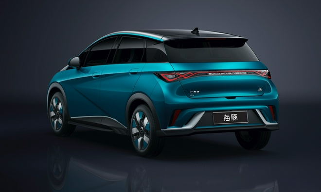 海洋美学+e平台 3.0首款车型 比亚迪海豚将于8月13日正式启动预售