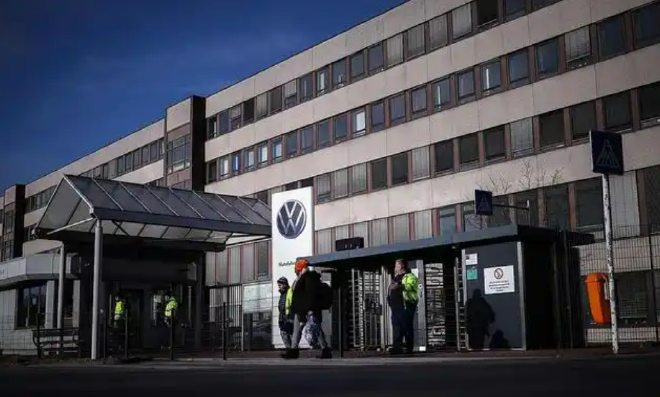 大众与工会达成协议在德裁减3万余人