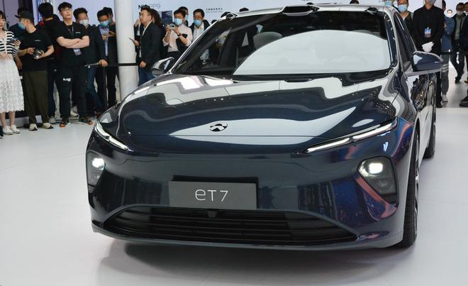 2021上海车展：蔚来eT7亮相