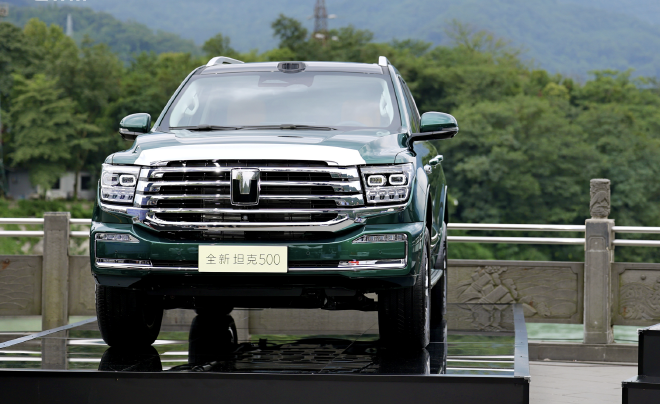 新款坦克500正式上市 售价33.5-37.5万元