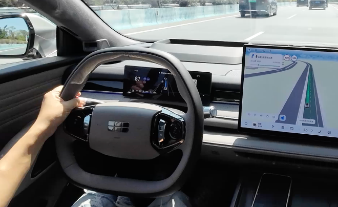 吉利银河星耀8远航家 限时售12.58万起