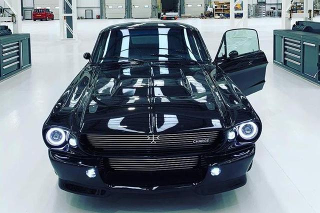 人民币262万元 Mustang复古电动跑车亮相