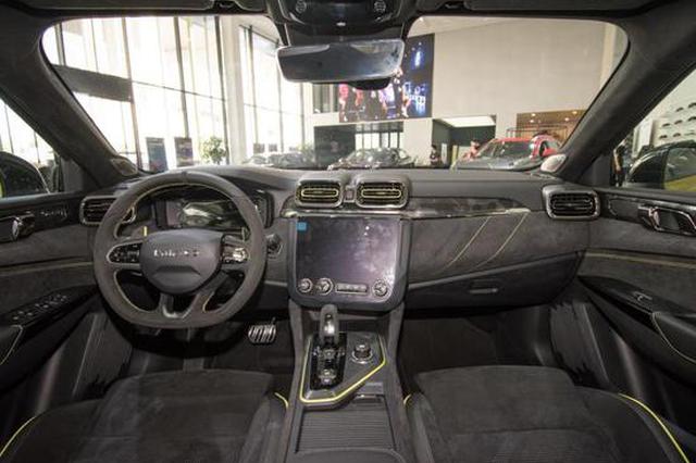 首款国产性能车 领克03+将于今晚上市