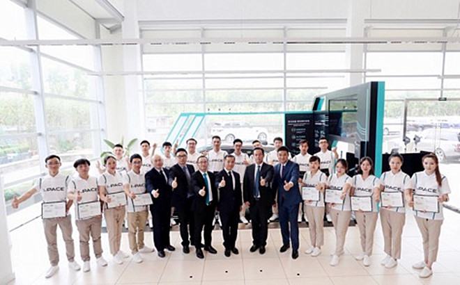 捷豹推出I-PACE电动管家销售服务体系