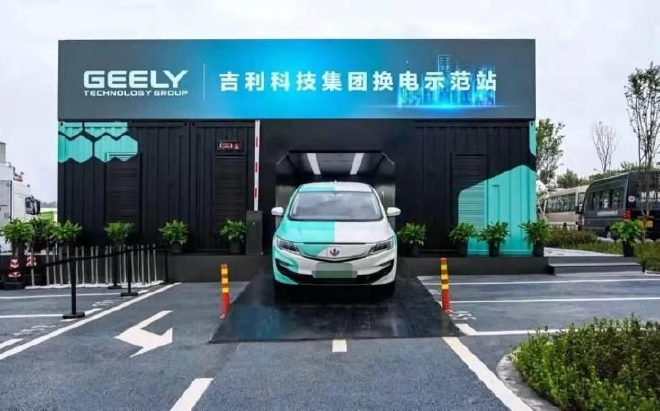 超快充换电加速袭来 车企竞逐补能赛道