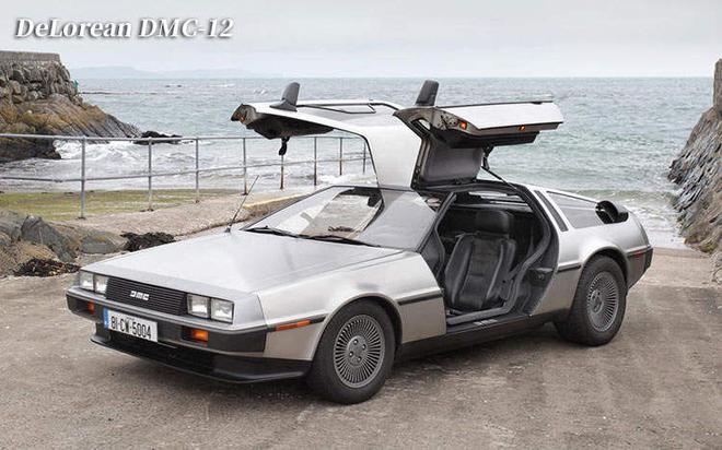 △回到未来的主角DMC DeLorean凭借一对鸥翼门和电影中穿越时空的能力，成为了80年代男孩最向往的车型之一
