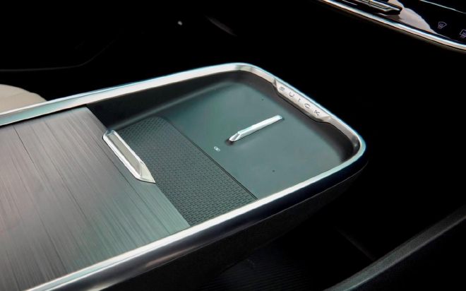 全新一代别克君越谍照曝光 现代豪华耳目一新