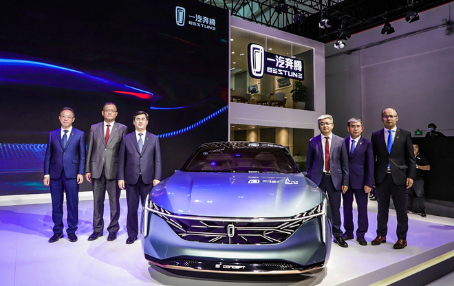 奔腾发布“光影哲学之性感曲面”设计语言 全新概念车B² Concept正式亮相