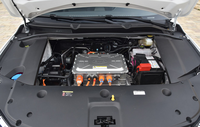 最长续航突破610KM 比亚迪全新秦EV新车前瞻