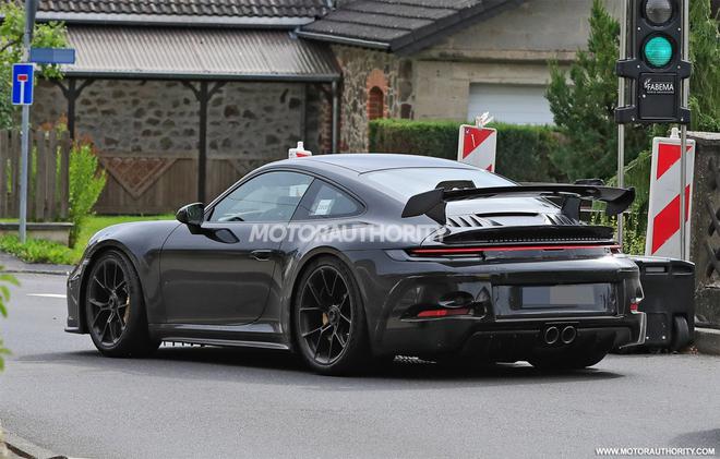 全新992代911 GT3赛车谍照再曝光 发动机输出功率或达550马力