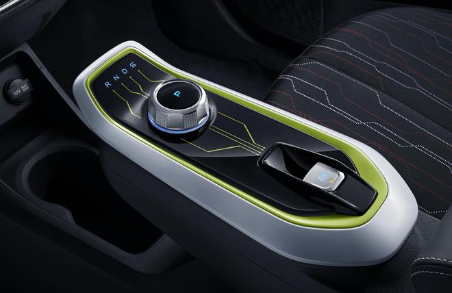 长安新能源奔奔E-Star 尝鲜价7.28万元 续航里程301km