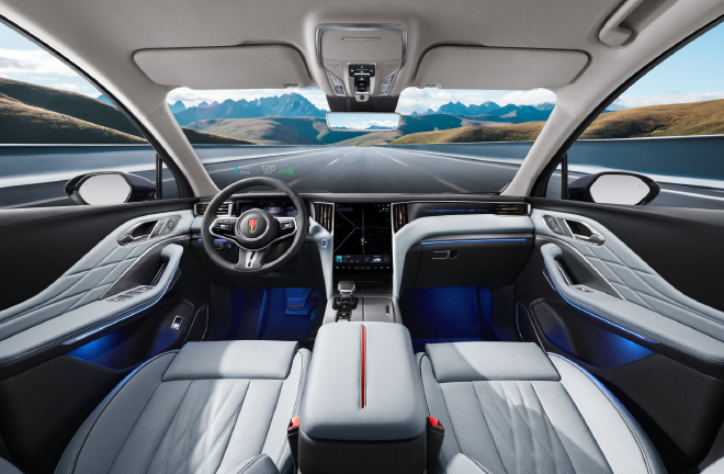 2024成都车展：红旗HS7 PHEV售31.58万起/EH7荣耀版售22.98万起