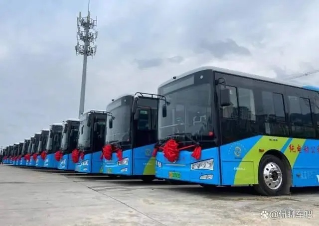 公共领域车辆全面电动化试点启动：网约车平台积极响应 充换电服务商迎发展良机