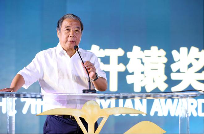 中国汽车工程学会名誉理事长、中国汽车人才研究会名誉理事长付于武