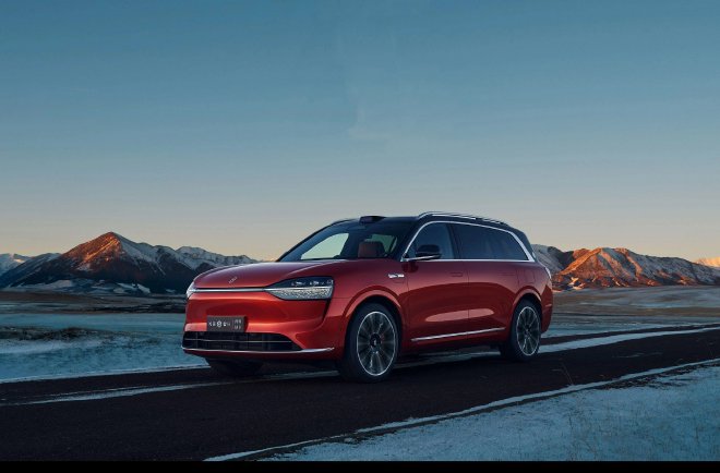 搭载领先智驾系统，AITO问界打造 “中国造豪华汽车”新标杆