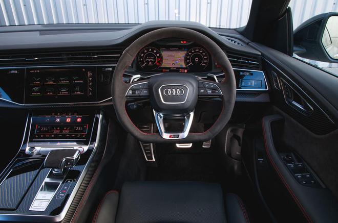 全新奥迪RS Q8评测  配全时四驱系统