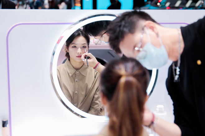 AION x WOW COLOUR战略联名广州车展全球首发