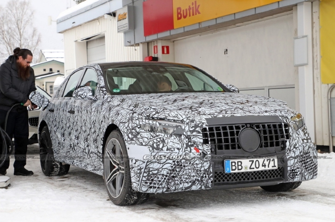 全新梅赛德斯-AMG E53e谍照首曝 或借用C63插混动力
