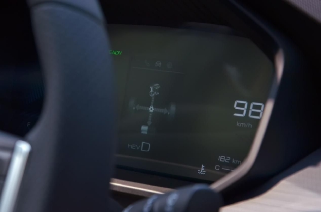 更亲民的混动新车型 试驾五菱星辰不插电混动版