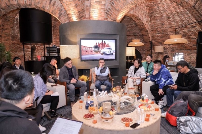 与智己汽车联席CEO刘涛先生 共同展望智己汽车未来发展方向与动态