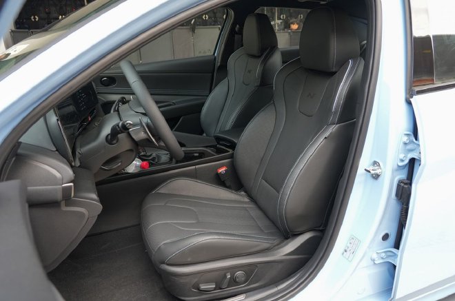 一台颇有诚意的前驱性能车 试驾现代伊兰特Elantra N