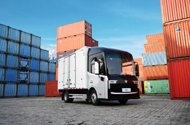 前晨汽车与沙特最大轻型商用车经销集团Al Yemni Group签署经销及订单协议